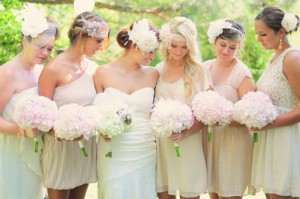 bridesmaids-with-hats-1